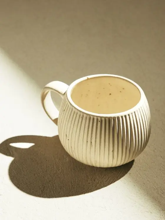 Kubek ALMOS porcelanowy baryłka w prążki 0,25 l
