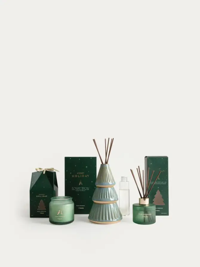 Świeca zapachowa SNOWFALL Pine Essence 160 g