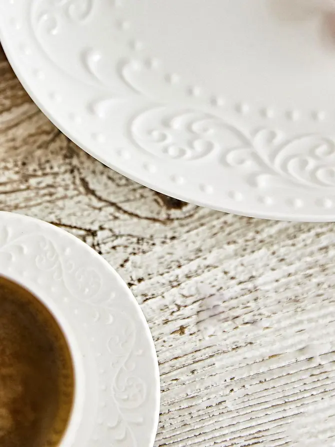 Półmisek SYLIA porcelanowy owalny biały z ornamentem 25x34 cm