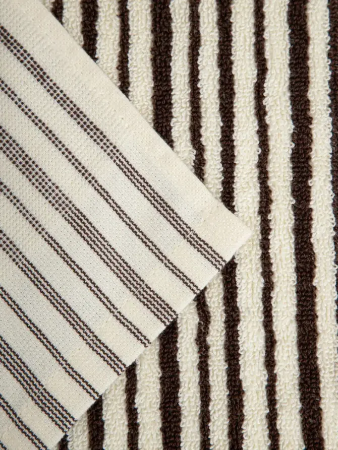 Ręcznik DEMI w brązowe paski 70x130 cm