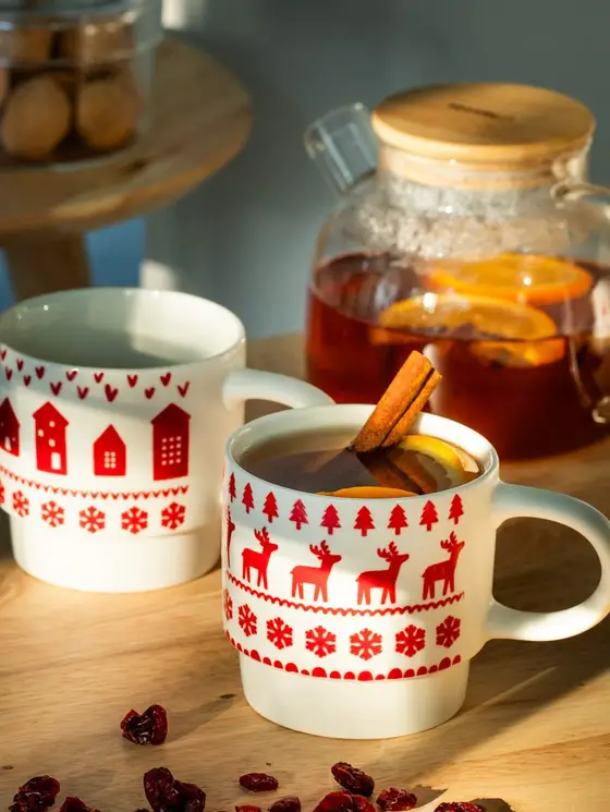 Zestaw kubków CANAMA porcelanowych piętrowanych w renifery i domki, 2 szt. 0,3 l