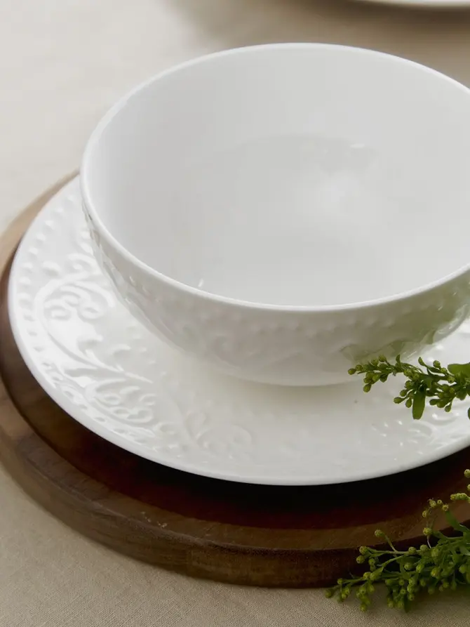 Miska SYLIA porcelanowa biała z ornamentem 15 cm