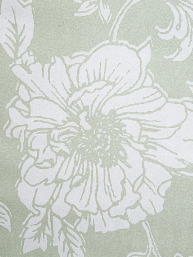Pościel FLORE z mikrofibry pistacjowa w białe kwiaty 220x200 + 2*70x80 cm